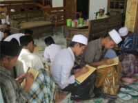 Terobosan Terbaru Metode Santri dalam Mengaji dan Mempelajari Kitab-Kitab Ajaran Ulama Terdahulu di Pondok Cahaya Aswaja
